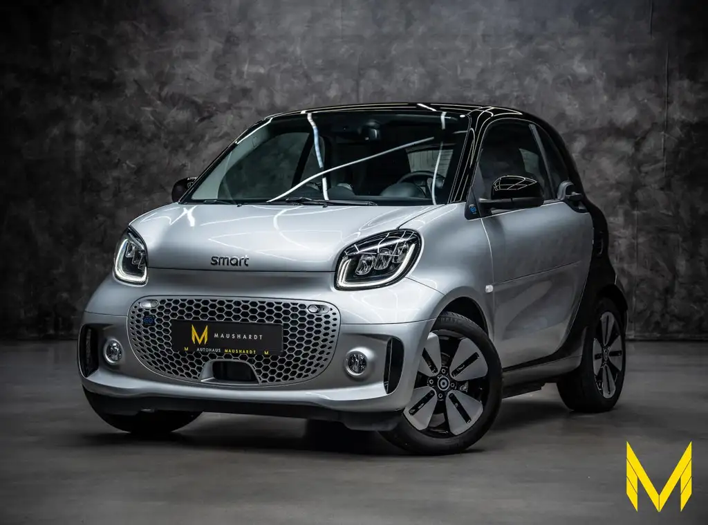 smart forTwo EQ cp. prime EXCLUSIVE:SILVER-BLACK-RIDER