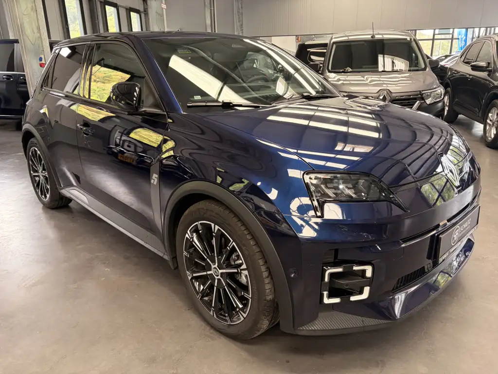 Renault R 5 E-Tech Techno 52kw/h range 150HP