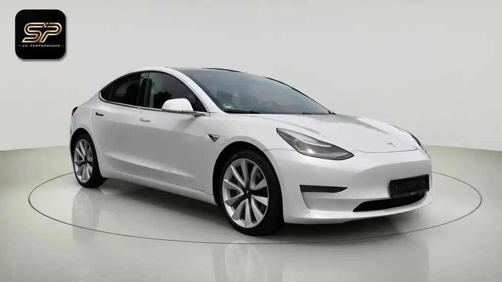 Tesla Model 3 Standard