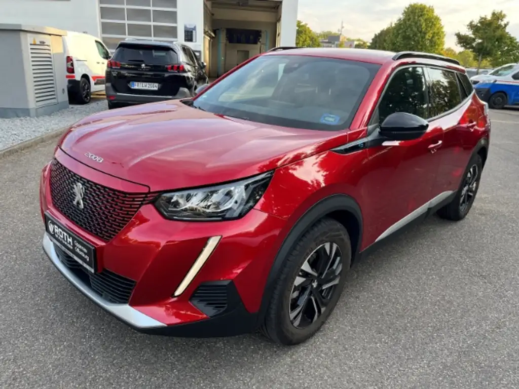 Peugeot e-2008 Allure Pack Klima Navi SHZ PDC LM-Felgen