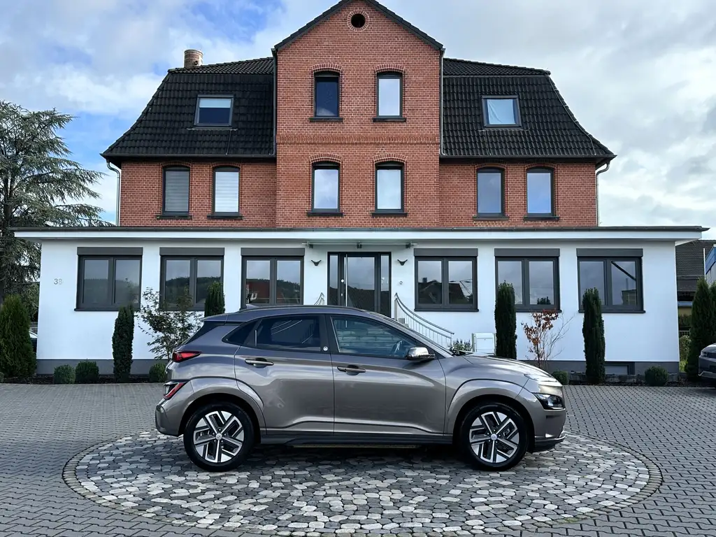 Hyundai KONA Edition 30+ NAV KREL WÄPU SOH-96,2%