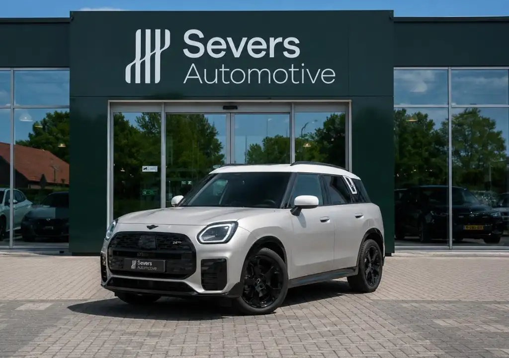 MINI John Cooper Works Countryman SE ALL4 XL 66.5 kWh | Panoramadak | Driving Assist