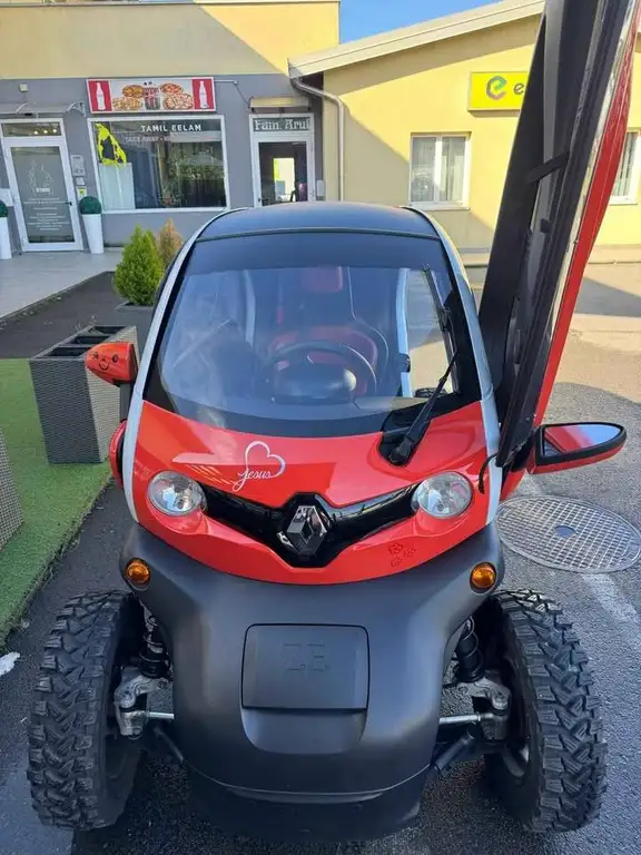 Renault Twizy Momo Desing 80 del 2016