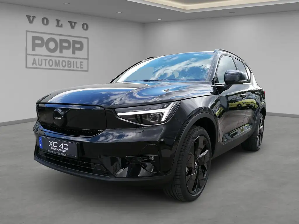 Volvo EX40 Single Ext. Range RWD Plus Black Edition