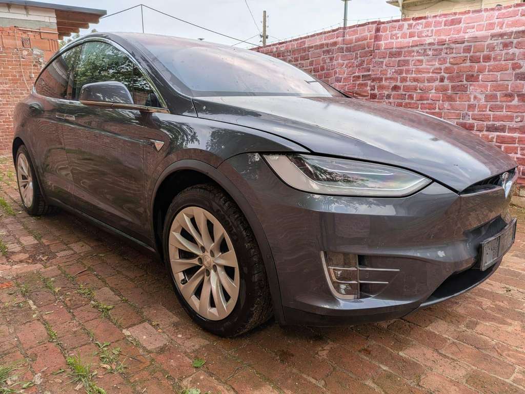 Tesla Model X Long Range TÜV NEU Batteriezustandstest