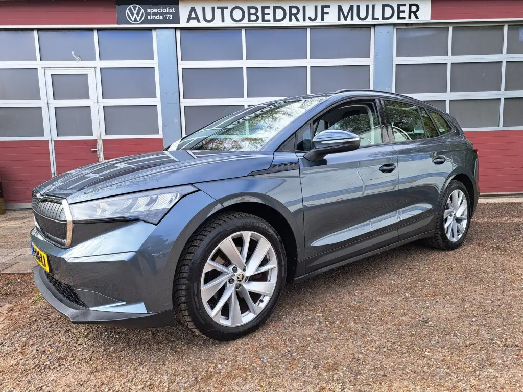 Skoda Enyaq iV 60 180 Pk Business Edition 1/2 Leder Ecc voor /