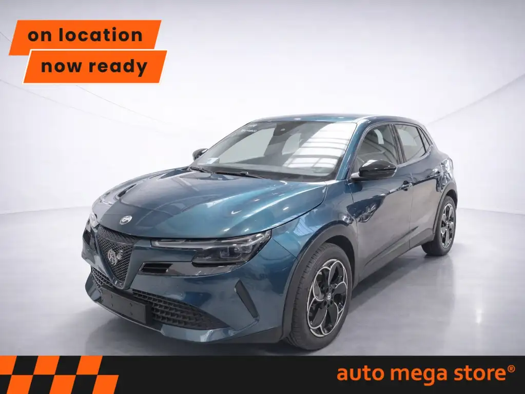 Alfa Romeo Junior Elettrica 54 kWh ACC/LED/PDC/Carplay