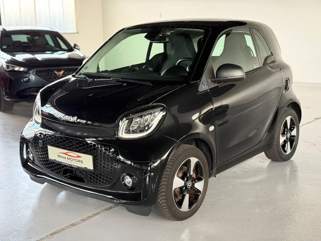 smart forTwo coupe EQ Facelift Pano SHZ JBL SOH