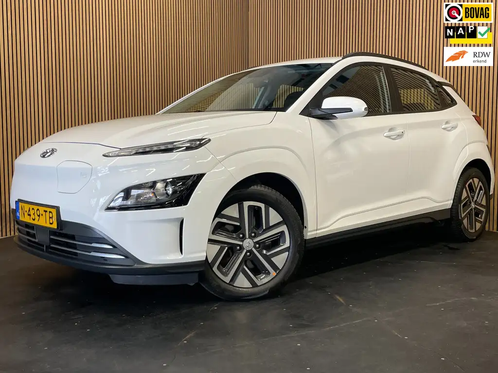 Hyundai KONA EV 64 kWh|FACELIFT MODEL|100% SOH|3-FASE|DIGITAL C