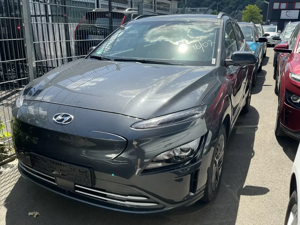 Hyundai KONA Select R.Cam dig.Cockpit ACC LED SHZ DAB
