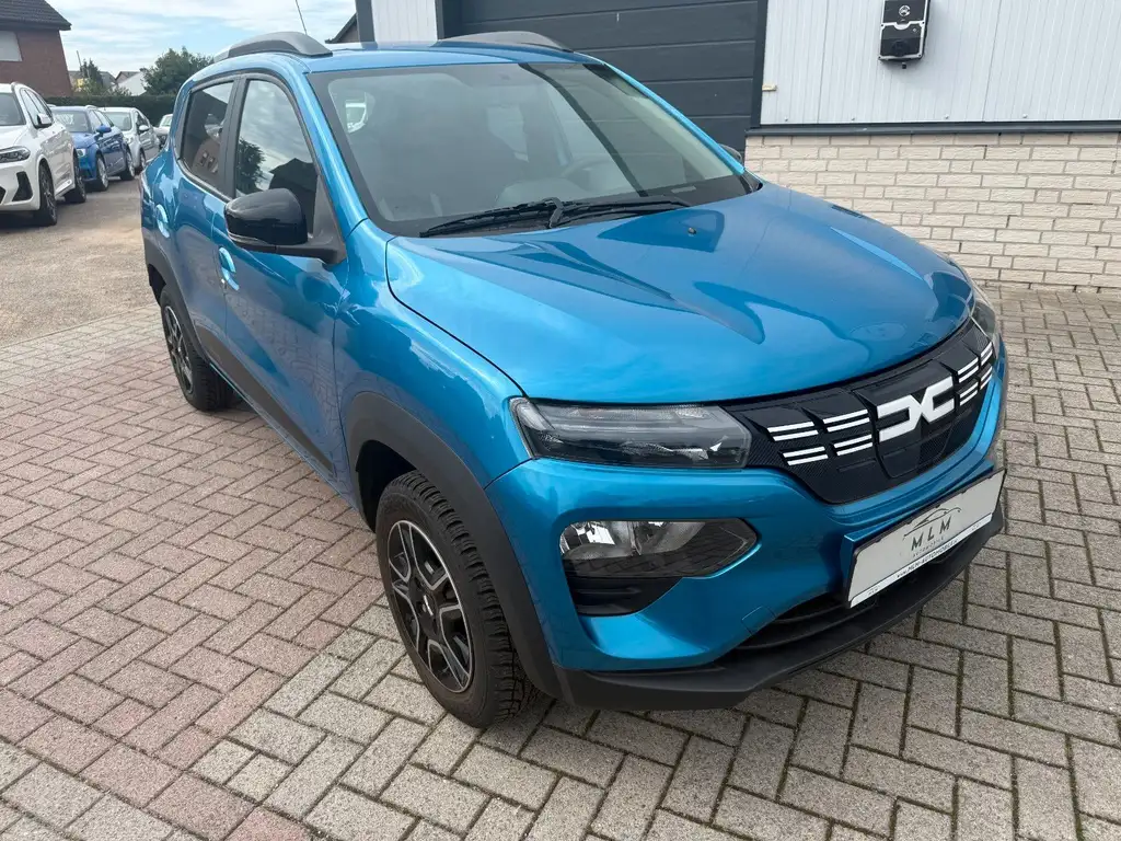 Dacia Spring Electric Essential Navi Kamera